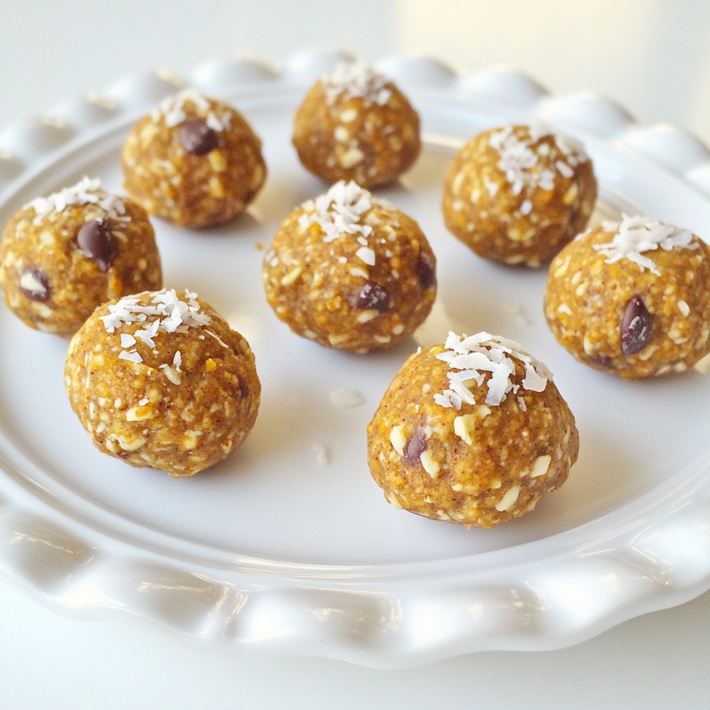 Pumpkin Spice Energy Bites Flavorful and Healthy Snack